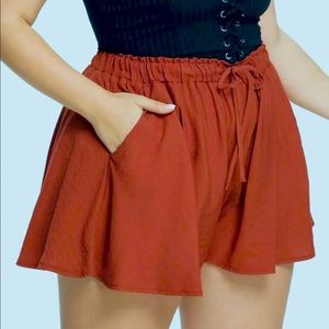 Drawstring Loose Waist Shorts